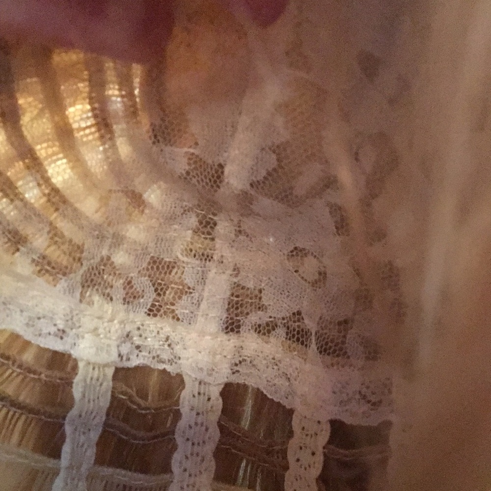 Blonde Wavy Hair Wig - Picture 5 of 6